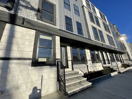 60 Shirley Ave, Apt 103